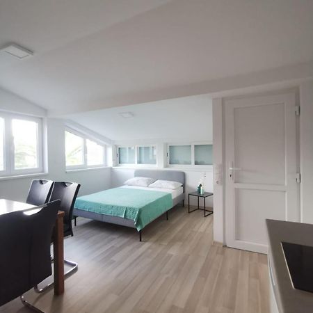 Apartments Vero Orebic Ngoại thất bức ảnh