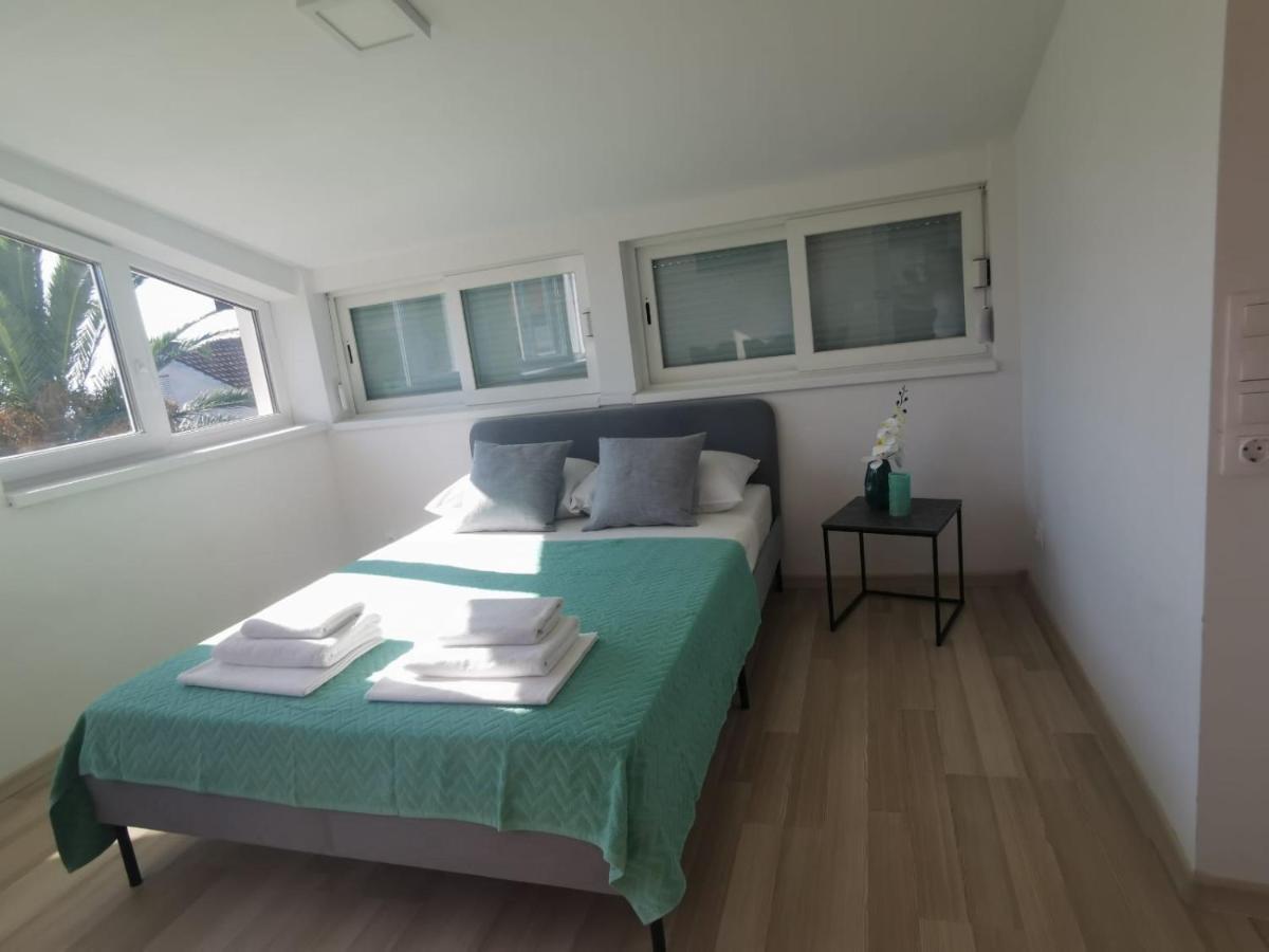 Apartments Vero Orebic Ngoại thất bức ảnh