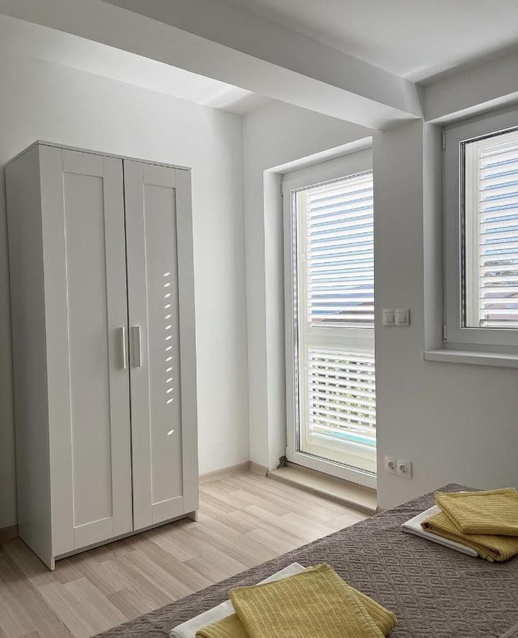 Apartments Vero Orebic Ngoại thất bức ảnh