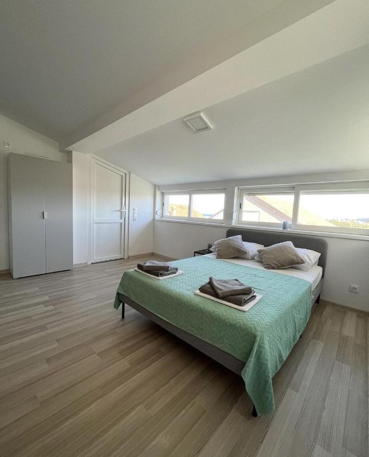 Apartments Vero Orebic Ngoại thất bức ảnh